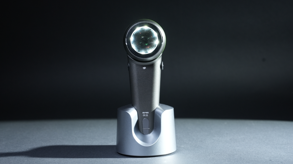 Comparing ILLUCO Dermatoscope Models