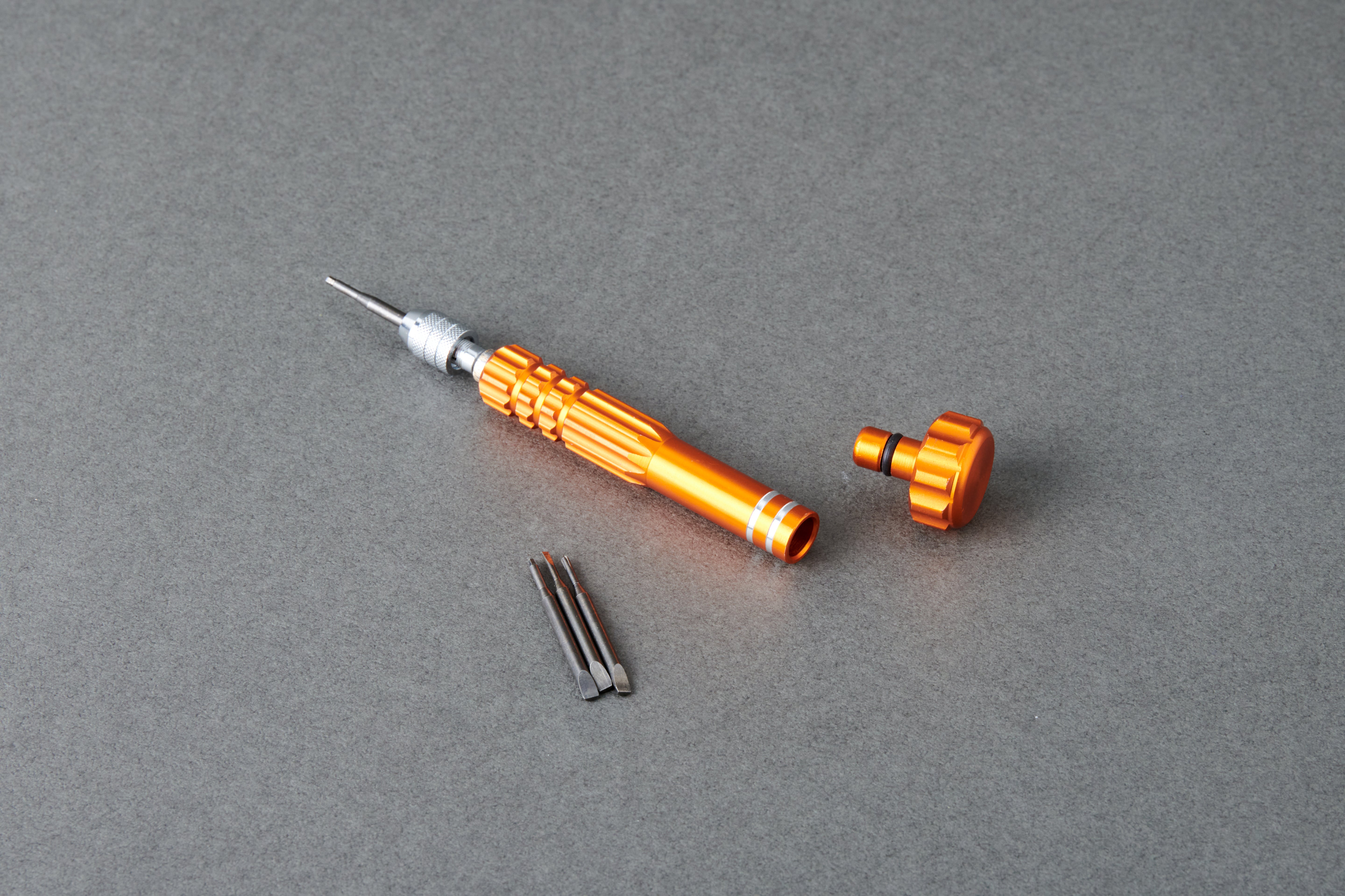 Screw driver for Loupes
