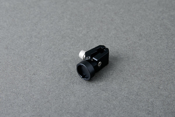 Clamp adaptor for magnetic connection of Headlight