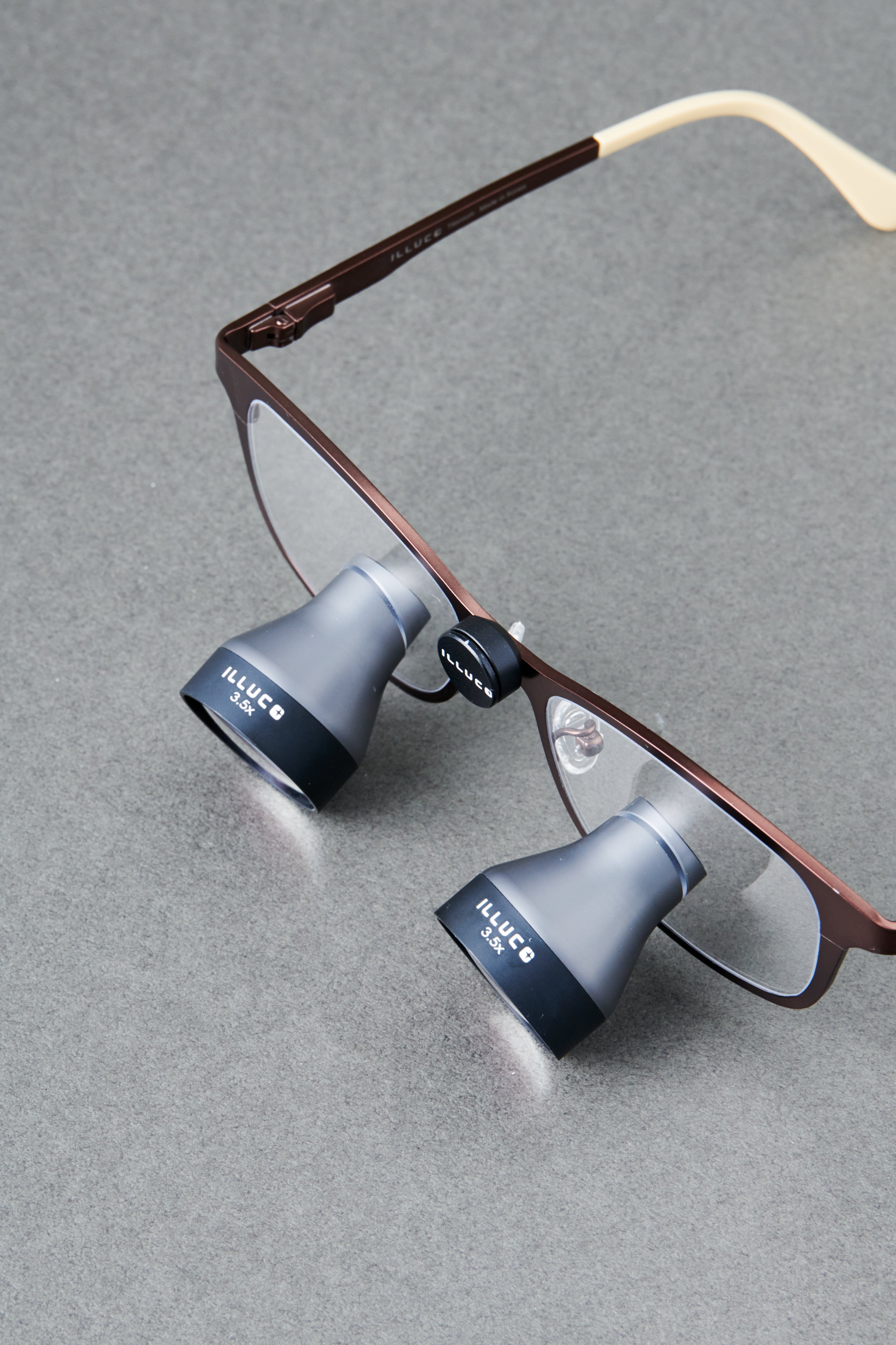 Instant Loupes