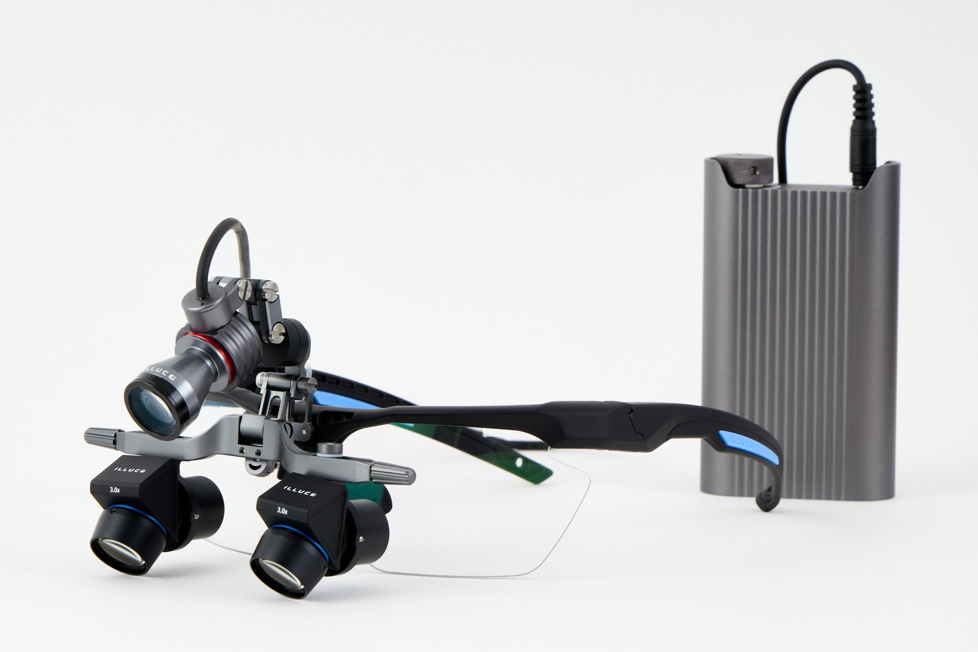 ILLUCO Ergo X Angled Flip-Up Loupes